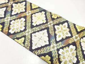 未使用品　本金プラチナ　斜め格子に花菱模様織り出し　袋帯